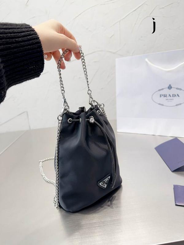 Prada Handbags 101